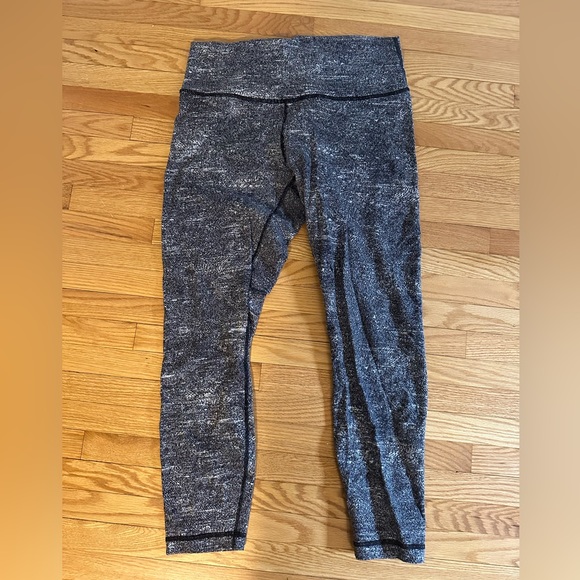 Lulu Lemon Leggings. Size 12. - Picture 1 of 3